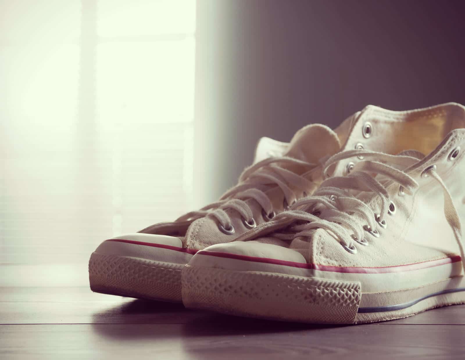 How To Clean Converse Sneakers With 5 Super Effective DIY Methods